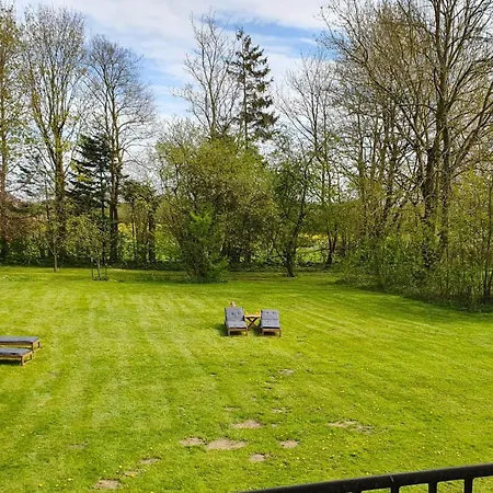 Appartamento Gut Hardesby - Grosszuegig Mit Kamin & Tollem Garten