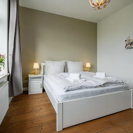 Gut Hardesby - Grosszuegig Mit Kamin & Tollem Garten Appartement Sörup