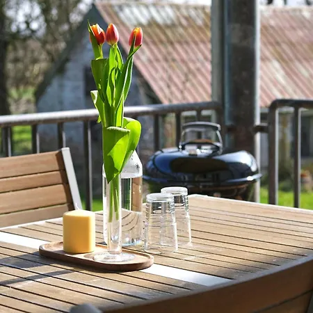 Gut Hardesby - Grosszuegig Mit Kamin & Tollem Garten Sörup